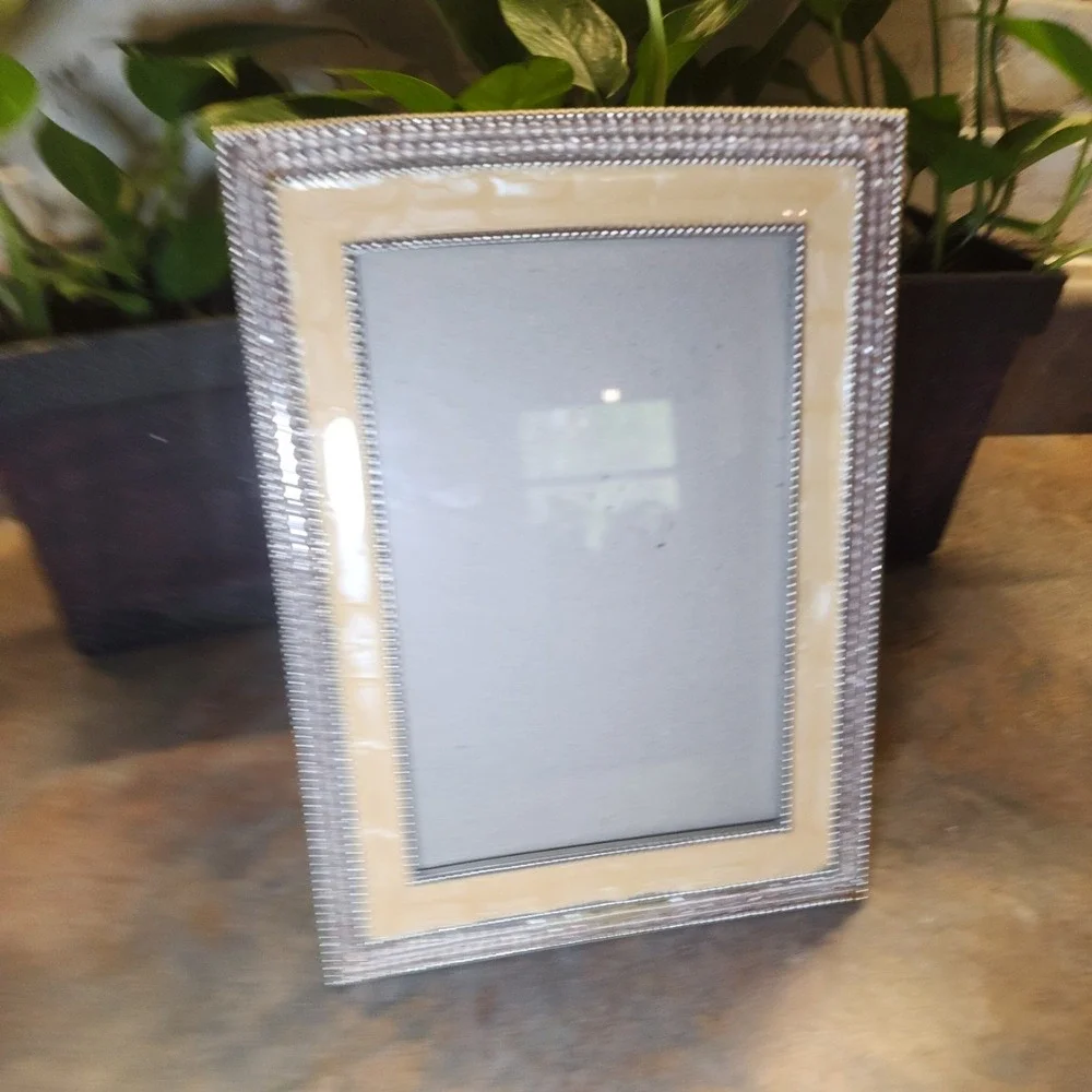 2003 Thompson Goldtone Enamel, Rhinestone Picture Frame w/ Silver Beading 5
